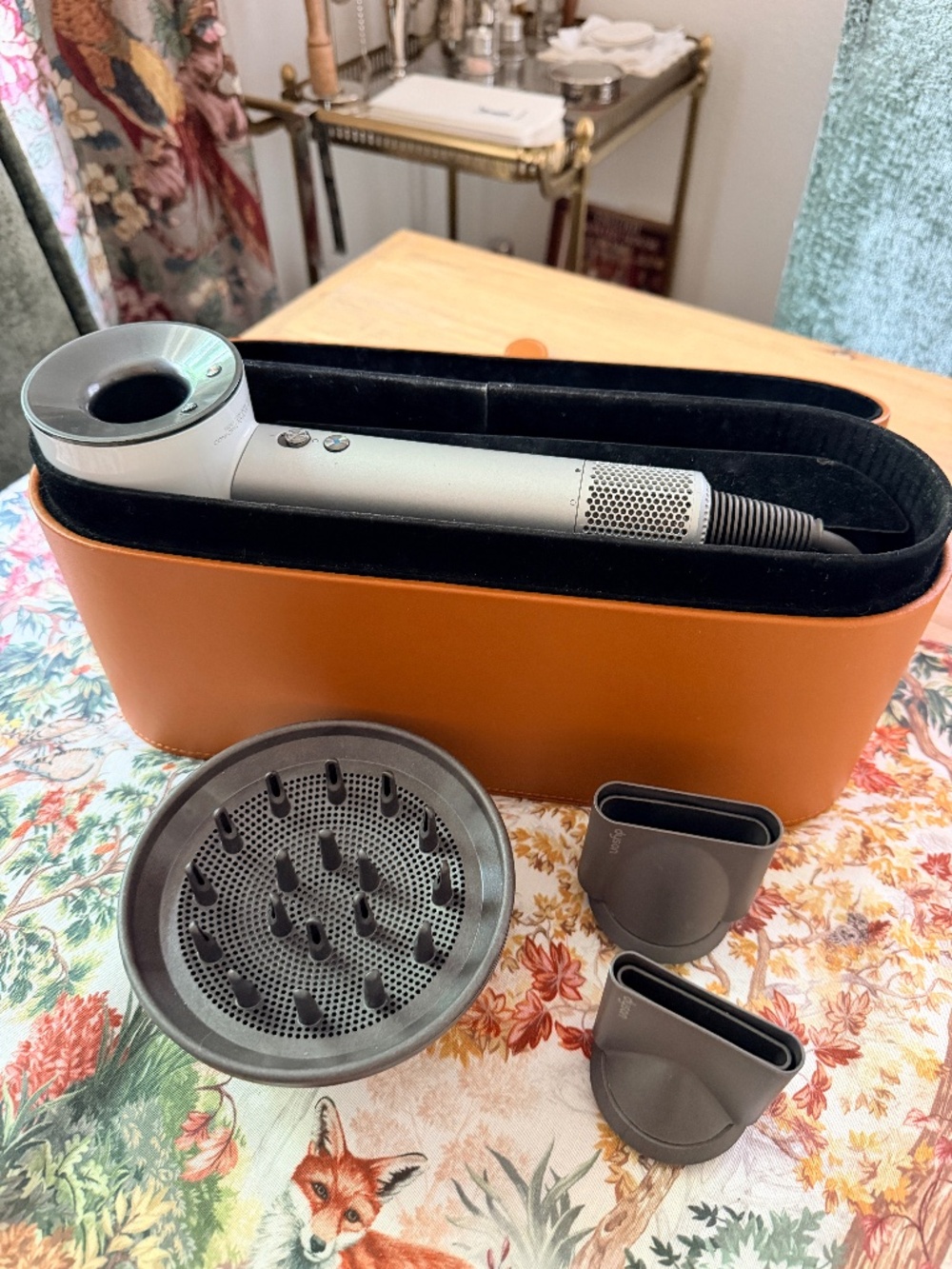 Dyson Supersonic Hair Dryer – White/Silver + Leather Case & Attachments